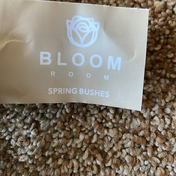 Bloom Room Spring Bushes Yellow Roses - Picture 3 of 4